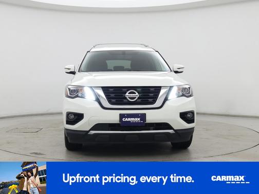 2020 Nissan Pathfinder SV