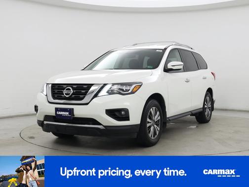 2020 Nissan Pathfinder SV