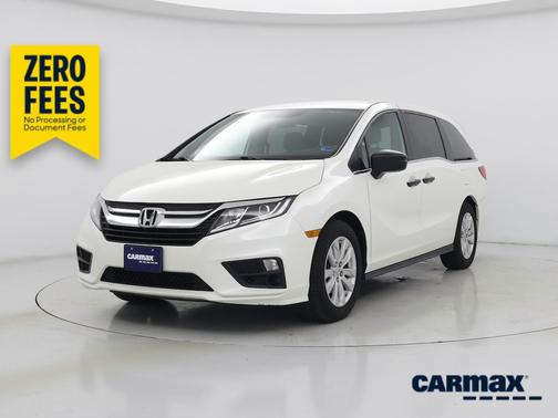 White 2019 Honda Odyssey LX