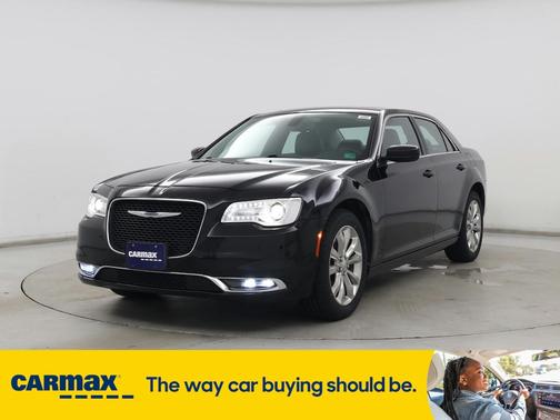 2019 Chrysler 300 Touring L