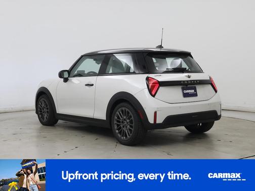 White 2025 MINI Hardtop