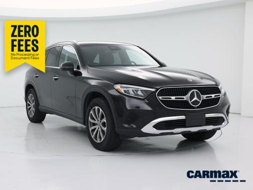 Black 2024 Mercedes-Benz GLC 300