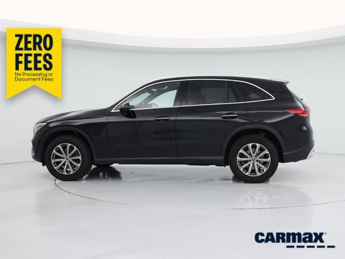 Black 2024 Mercedes-Benz GLC 300