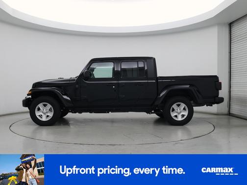 2022 Jeep Gladiator Sport S