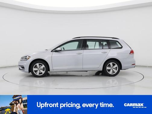 2018 Volkswagen Golf SE