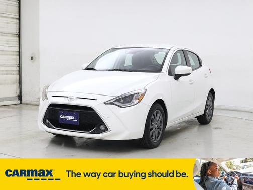 2020 Toyota Yaris XLE