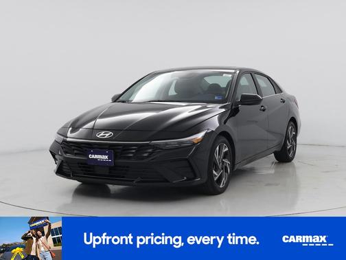 Black 2024 Hyundai ELANTRA SEL