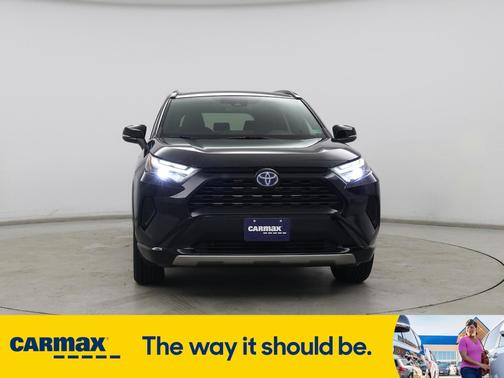 2022 Toyota RAV4 Hybrid SE