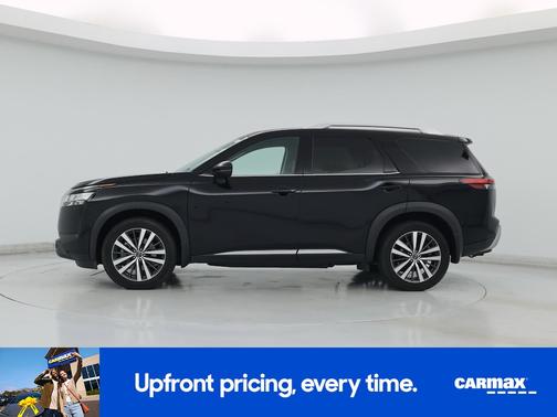 Black 2022 Nissan Pathfinder Platinum