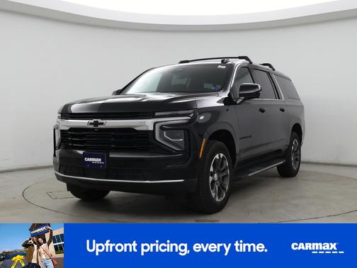 2025 Chevrolet Suburban LS