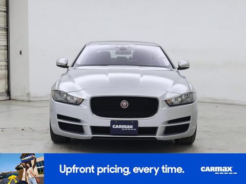 2017 Jaguar XE Prestige