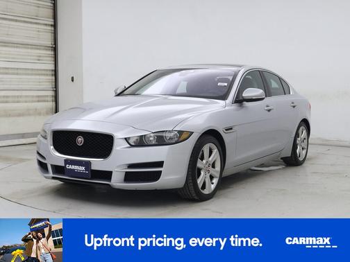 2017 Jaguar XE Prestige