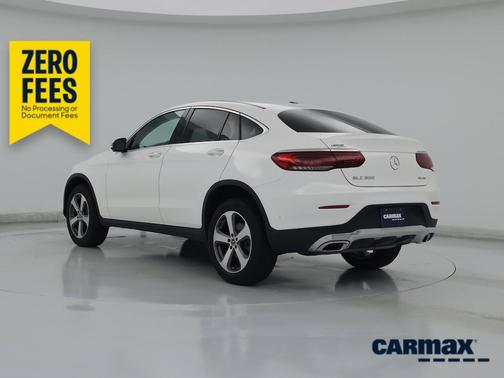 White 2022 Mercedes-Benz GLC 300