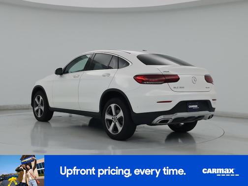 White 2022 Mercedes-Benz GLC 300