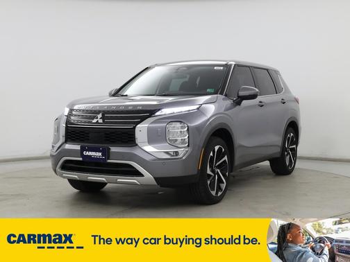 2023 Mitsubishi Outlander SE
