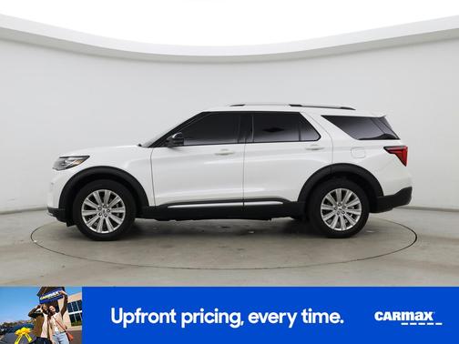 White 2025 Ford Explorer Platinum