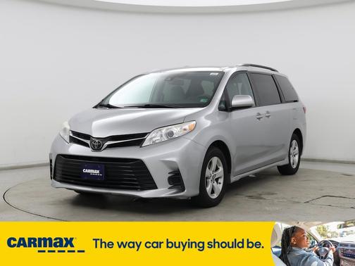 2020 Toyota Sienna LE