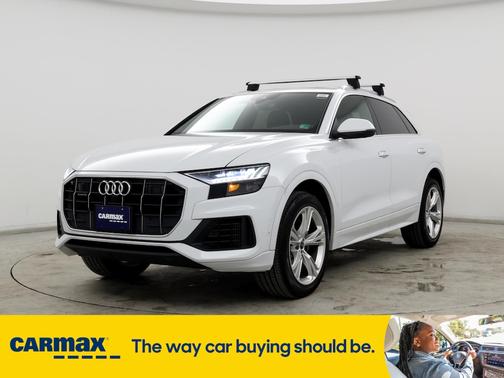 2021 Audi Q8 Premium Plus