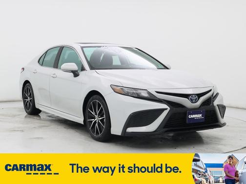 2024 Toyota Camry Hybrid SE