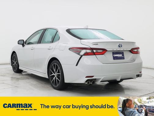 2024 Toyota Camry Hybrid SE
