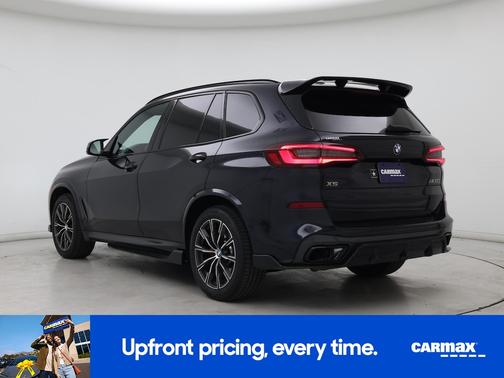 Black 2022 BMW X5 M50i