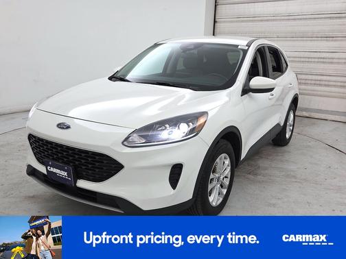White 2021 Ford Escape SE