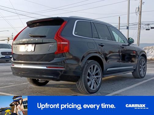 2023 Volvo XC90 B6 Plus