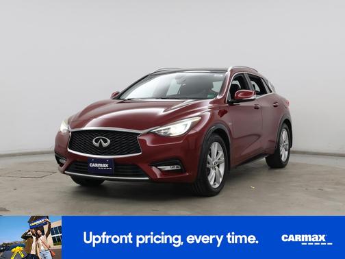 2017 INFINITI QX30 Premium