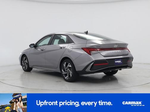 Silver 2025 Hyundai ELANTRA SEL Convenience