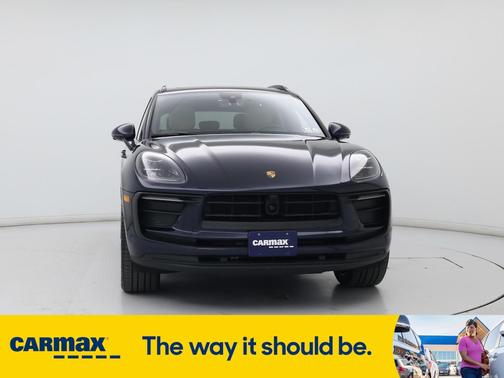2023 Porsche Macan T