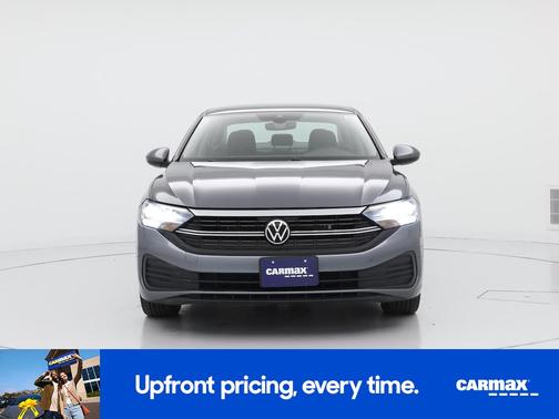 Gray 2024 Volkswagen Jetta SE
