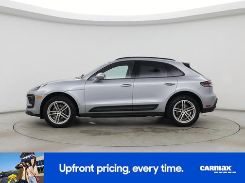 2022 Porsche Macan Base (PDK)