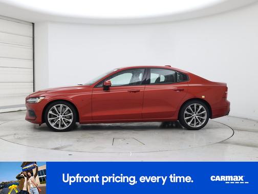 2019 Volvo S60 T6 Momentum