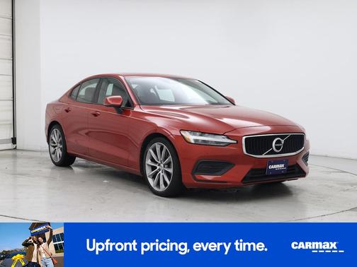 2019 Volvo S60 T6 Momentum