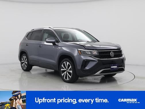 Gray 2022 Volkswagen Taos SE