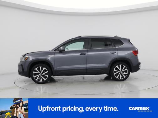 Gray 2022 Volkswagen Taos SE