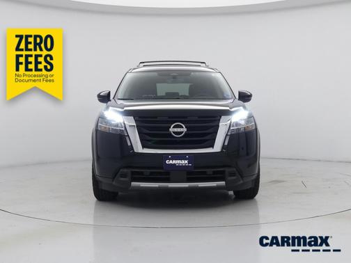 Black 2023 Nissan Pathfinder SL