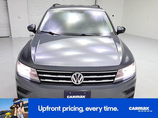 Gray 2018 Volkswagen Tiguan S
