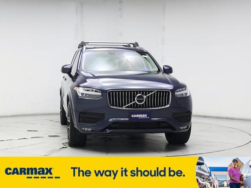 2021 Volvo XC90 T6 Momentum