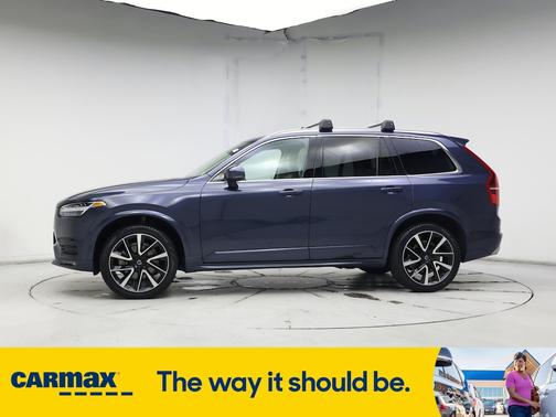 2021 Volvo XC90 T6 Momentum