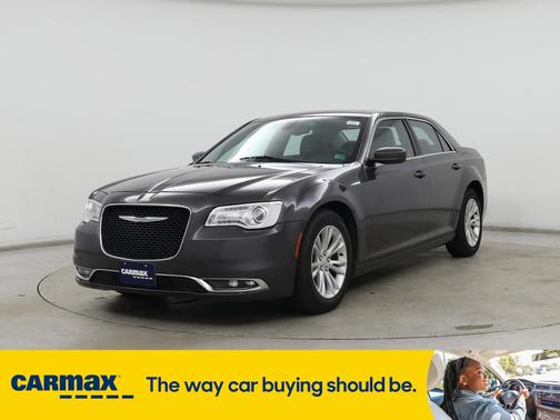 2017 Chrysler 300 Limited