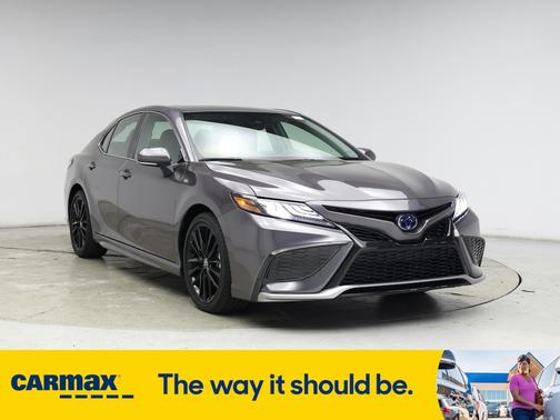 2022 Toyota Camry Hybrid XSE