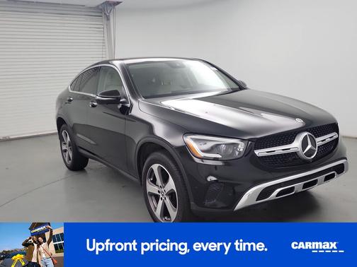 Black 2022 Mercedes-Benz GLC 300