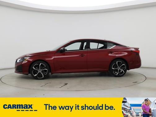 2023 Nissan Altima SR