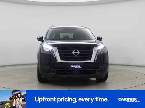 2023 Nissan Pathfinder SV