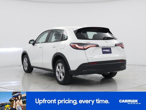 White 2024 Honda HR-V LX