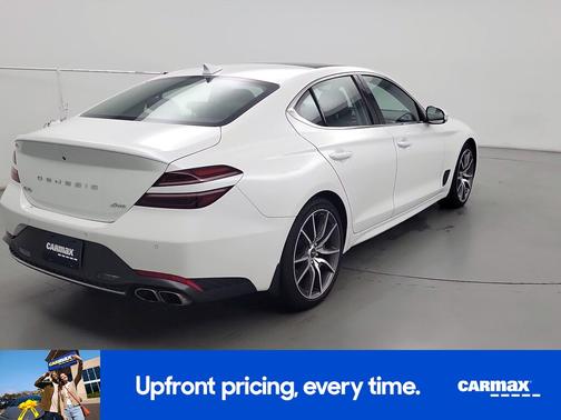 White 2022 Genesis G70 2.0T