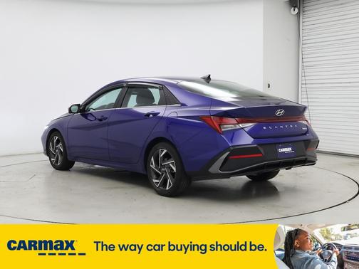 2024 Hyundai ELANTRA Limited