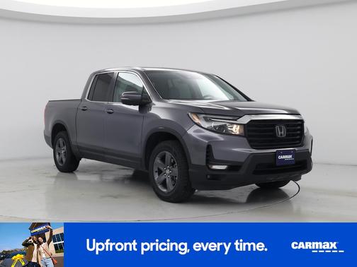 Silver 2023 Honda Ridgeline RTL