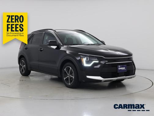 Black 2023 Kia Niro EX